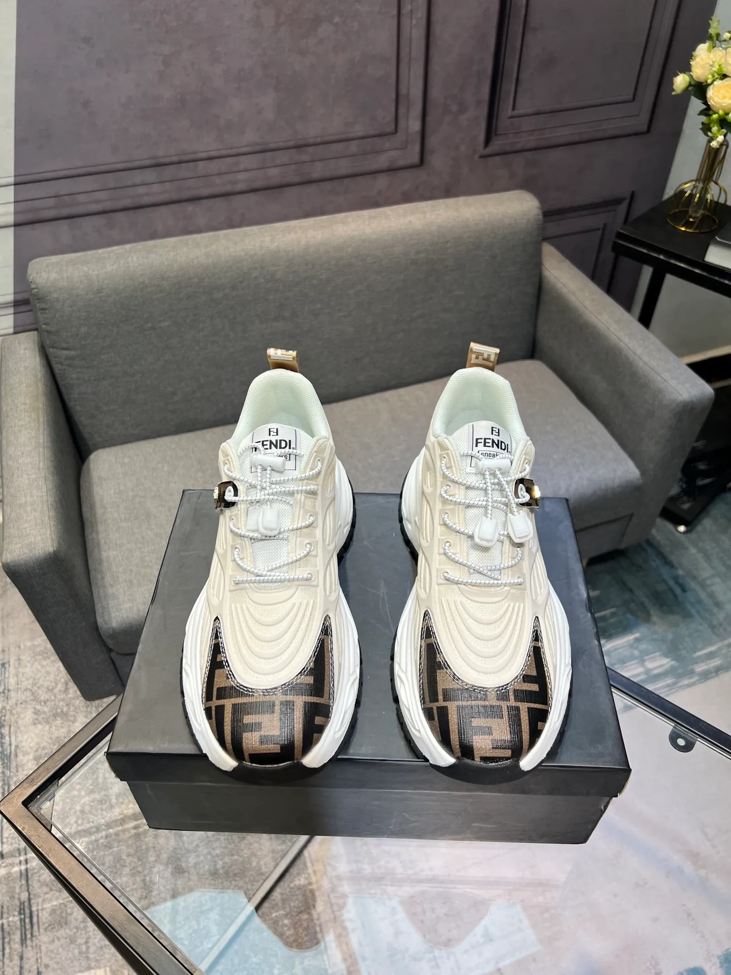 Men's men's shoes 💰440 [FENDI] new 🙈 casual shoes with first-class workmanship, 💪💪💪cowhide uppers ➕ genuine leather feet, 👻suitable for all kinds of travel! Number of yards 38-44